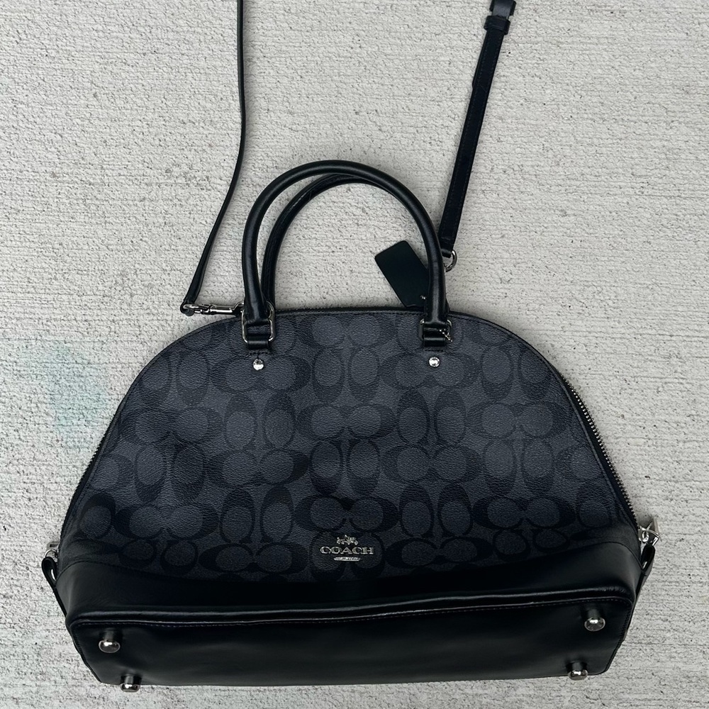 Elegant Black Designer Women's Bag